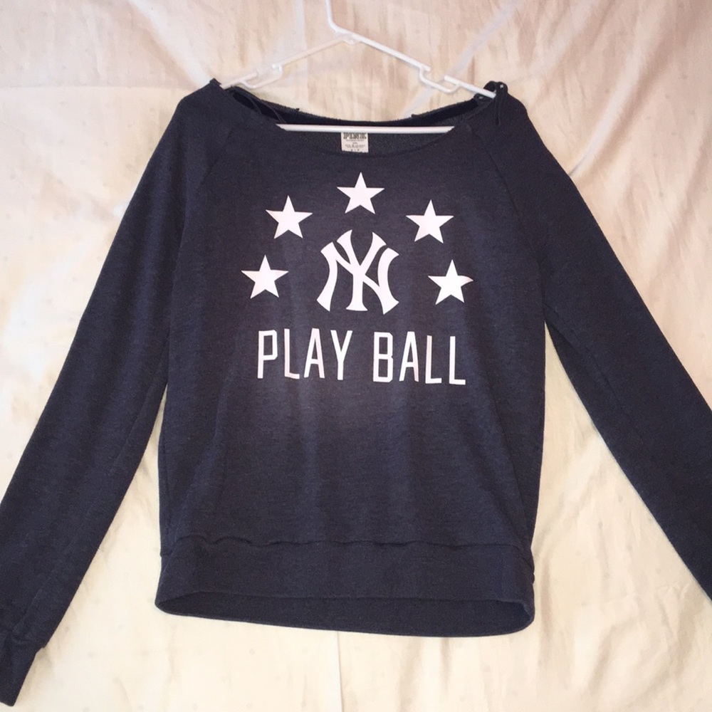 PINK Yankees oversized sweatshirt